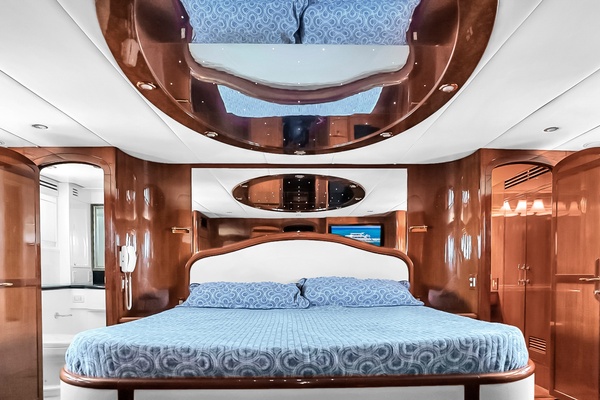 Mentorship IV 82ft Jefferson Yacht For Sale