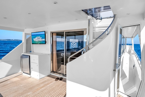 Mentorship IV 82ft Jefferson Yacht For Sale