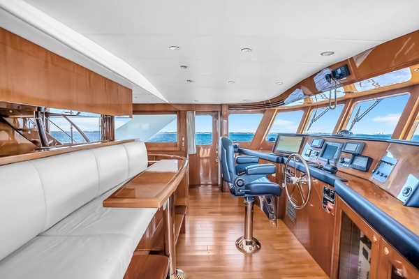 Mentorship IV 82ft Jefferson Yacht For Sale