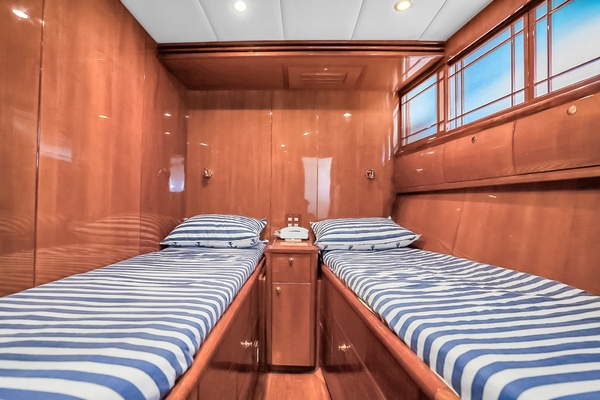 Mentorship IV 82ft Jefferson Yacht For Sale