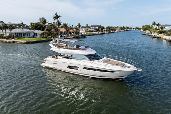 2015 Prestige 55