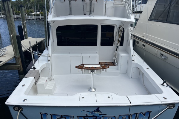 Photo of the 2003 Viking 52 Convertible "LET IT RAIN"