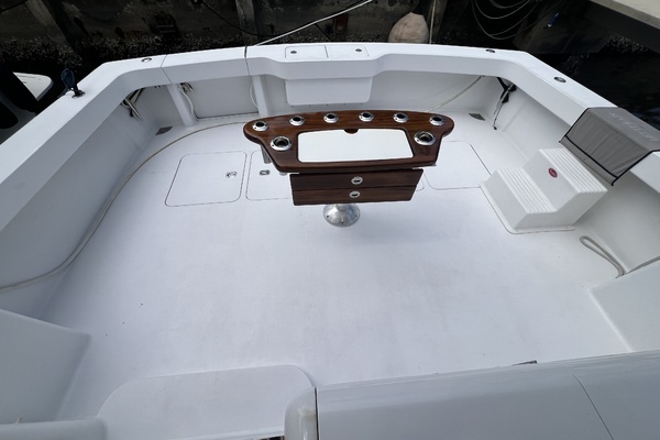 Photo of the 2003 Viking 52 Convertible "LET IT RAIN"