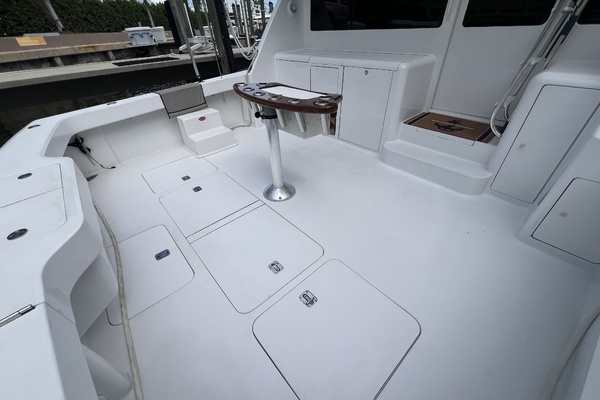 Photo of the 2003 Viking 52 Convertible "LET IT RAIN"