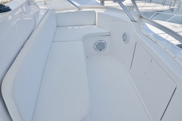 2003 Viking 52