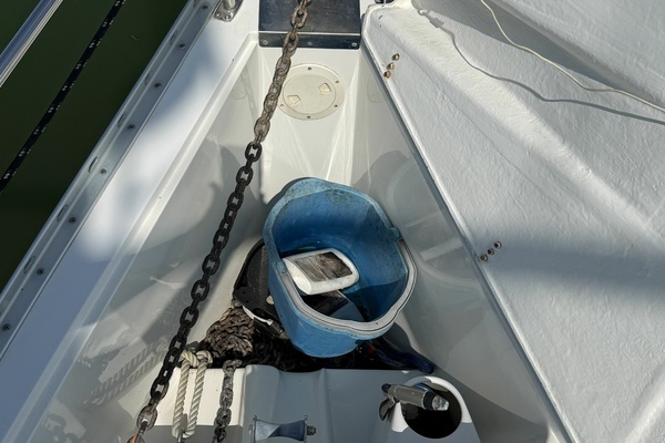 Photo of the 2002 Catalina  "Lucia"