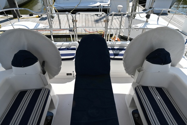 Lucia 40ft Catalina Yacht For Sale