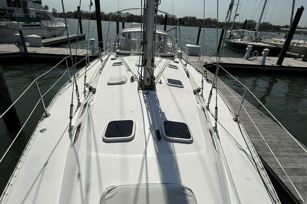 Photo of the 2002 Catalina  "Lucia"