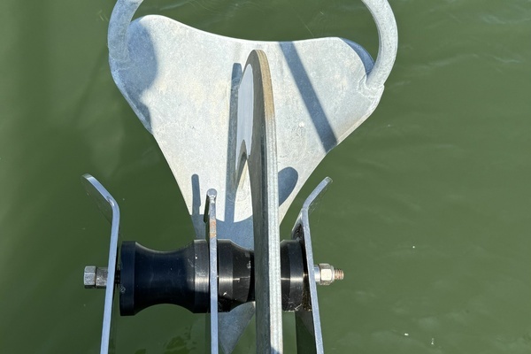 Photo of the 2002 Catalina  "Lucia"