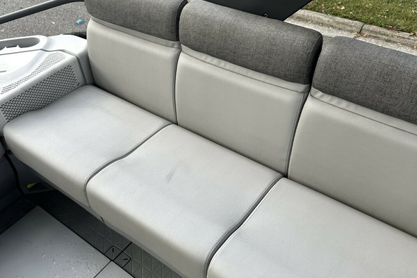 21ft Bombardier Yacht For Sale