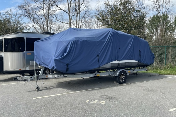21ft Bombardier Yacht For Sale