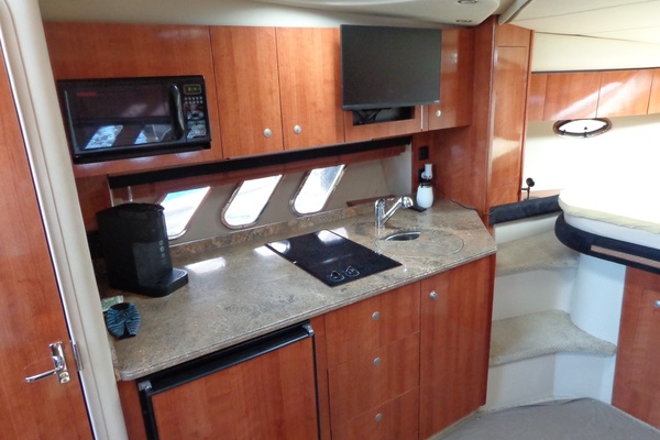 35ft Cruisers Yachts Yacht For Sale