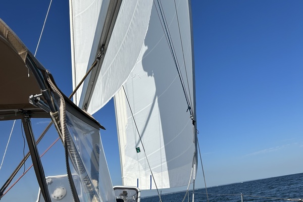 42ft Jeanneau Yacht For Sale