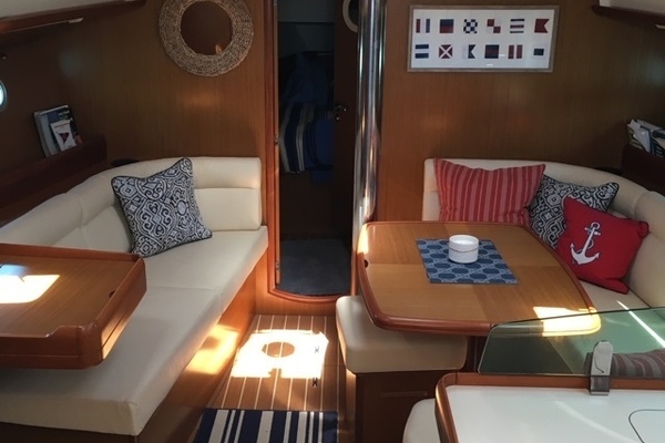 42ft Jeanneau Yacht For Sale