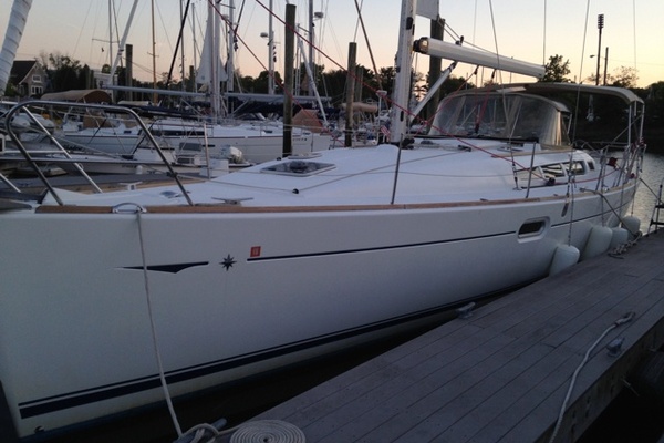 42ft Jeanneau Yacht For Sale