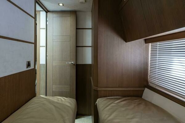 Galeon 550 Fly Yacht For Sale