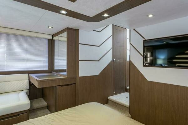 Galeon 550 Fly Yacht For Sale