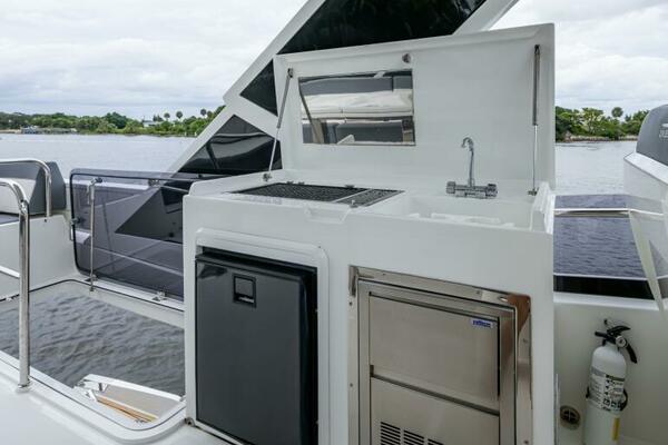 55ft Galeon Yacht For Sale