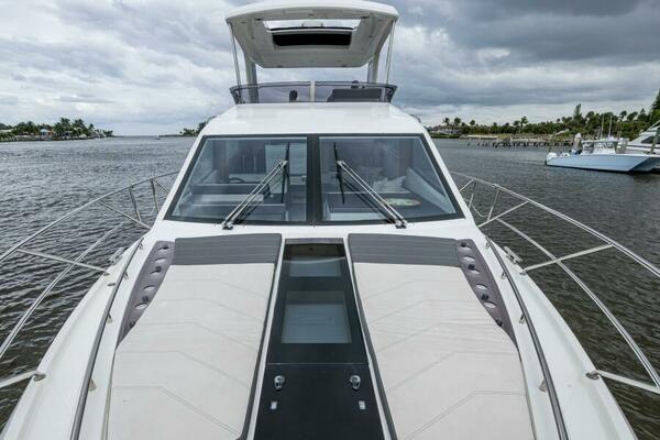 55ft Galeon Yacht For Sale