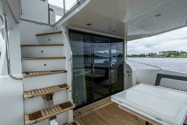 Galeon 550 Fly Yacht For Sale
