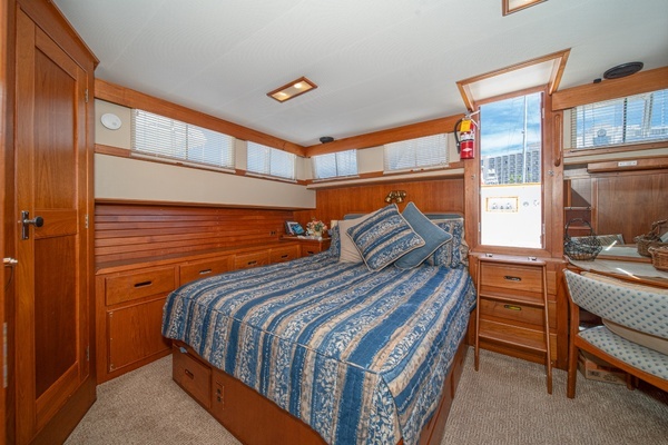 Grand Banks 47 motoryacht Yacht For Sale