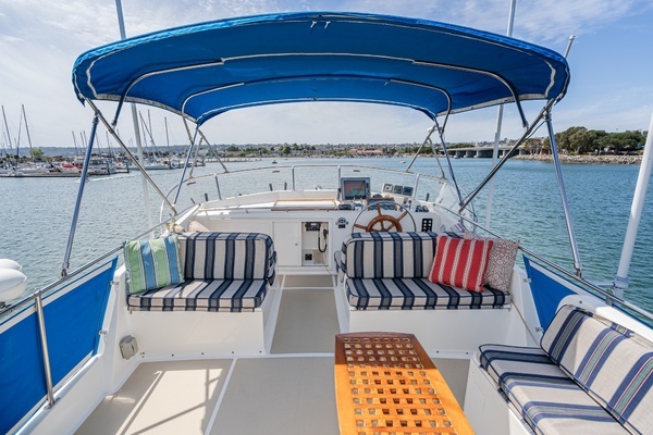 Grand Banks 47 motoryacht Yacht For Sale