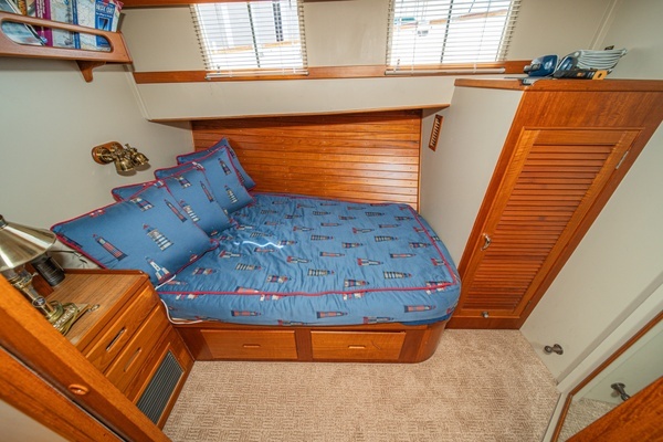 Grand Banks 47 motoryacht Yacht For Sale