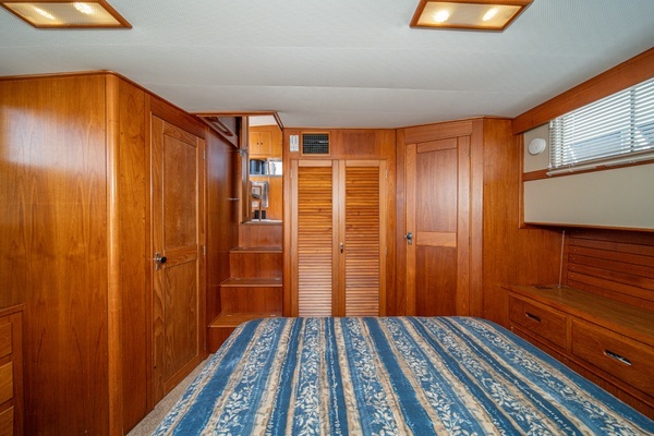 Grand Banks 47 motoryacht Yacht For Sale