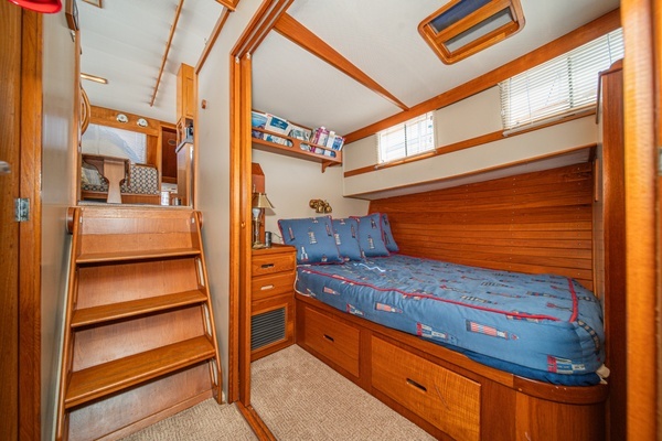 Grand Banks 47 motoryacht Yacht For Sale