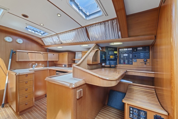 Jeanneau  Yacht For Sale
