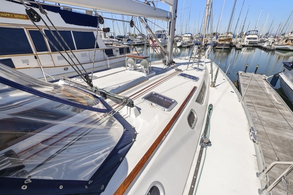 Jeanneau  Yacht For Sale