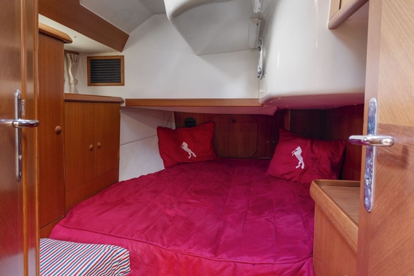Crazy Horse 52ft Jeanneau Yacht For Sale