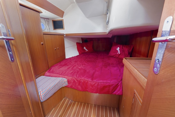 Crazy Horse 52ft Jeanneau Yacht For Sale