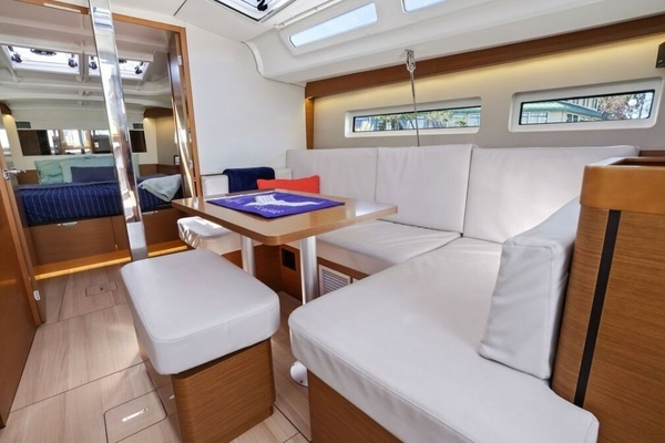 Jeanneau Sun Odyssey 440 Yacht For Sale