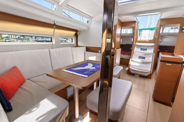 Jeanneau Sun Odyssey 440 Yacht For Sale
