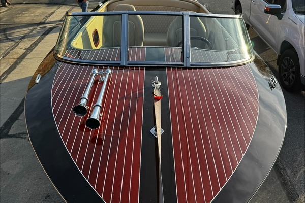 Kaboom 23ft Hacker Craft Yacht For Sale