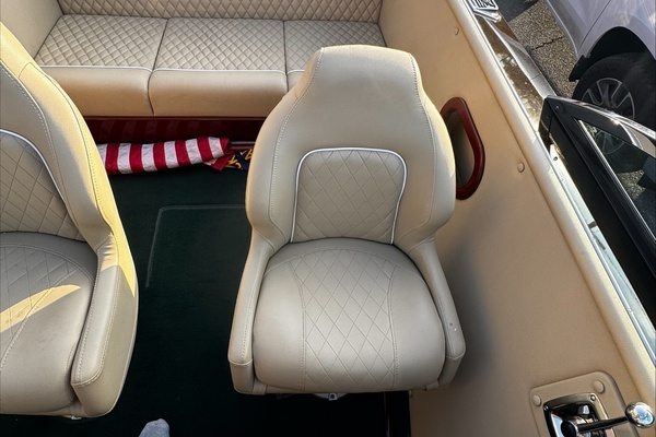 Kaboom 23ft Hacker Craft Yacht For Sale