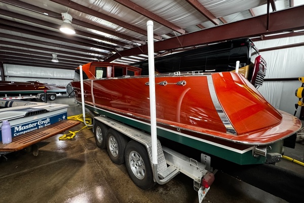 WOW 35ft Hacker Craft Yacht For Sale