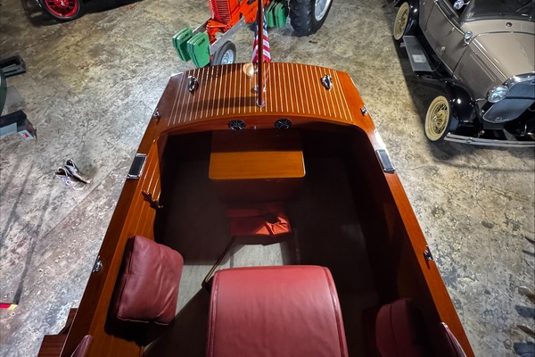 Old Timer 25ft Chris Craft Yacht For Sale