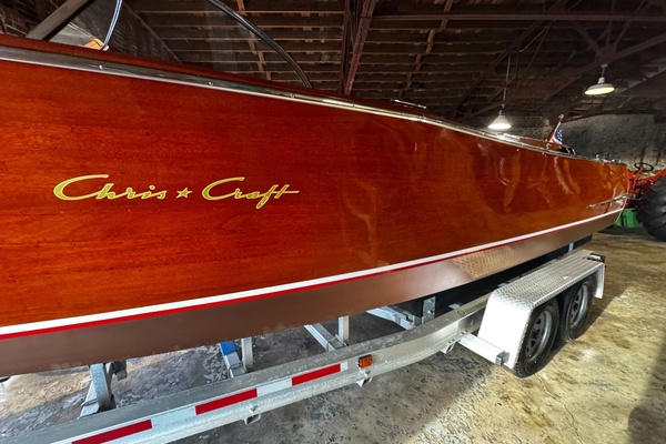 Old Timer 25ft Chris Craft Yacht For Sale