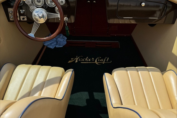 Cheers 28ft Hacker Craft Yacht For Sale