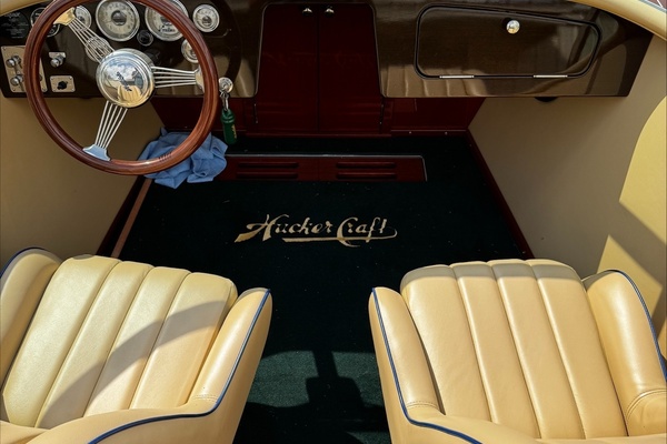 Cheers 28ft Hacker Craft Yacht For Sale