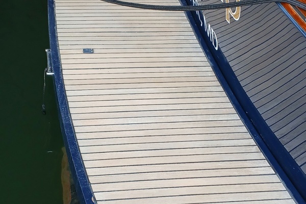 1998 Little Harbor 55