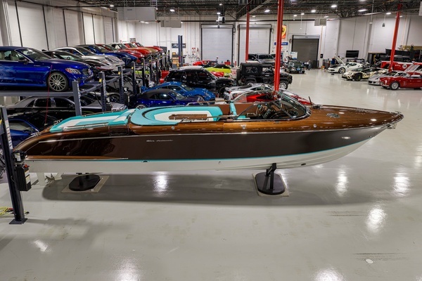33' Riva