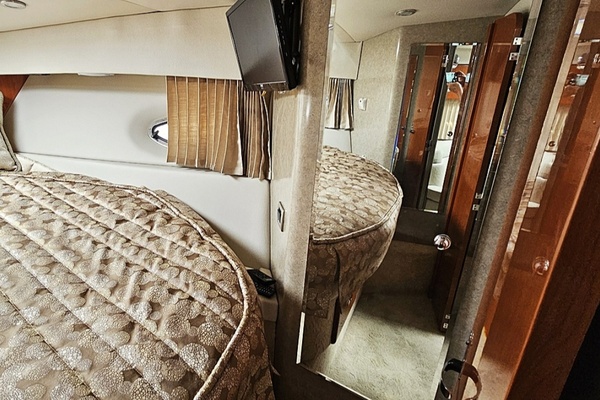 WHY KNOT 37ft Formula Yacht For Sale