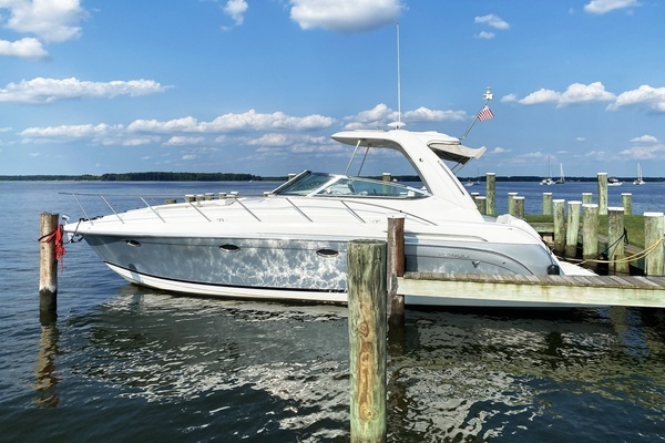 Photo of the 2006 Formula 37PC "WHY KNOT"