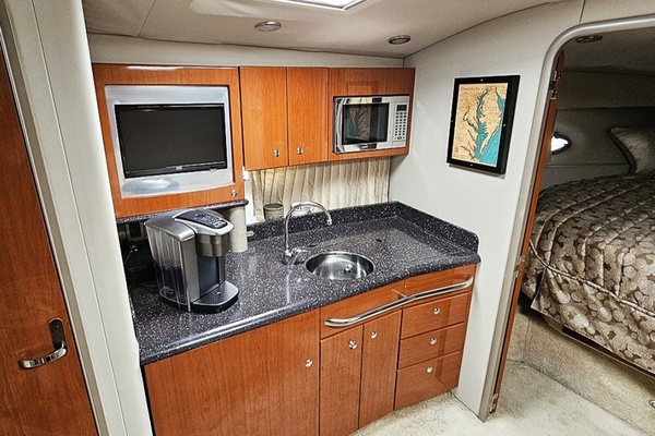 WHY KNOT 37ft Formula Yacht For Sale