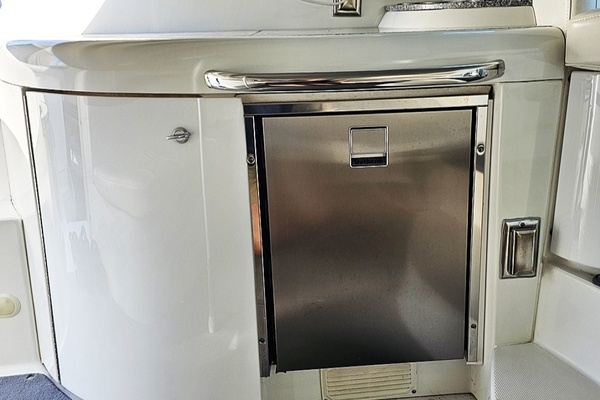 WHY KNOT 37ft Formula Yacht For Sale