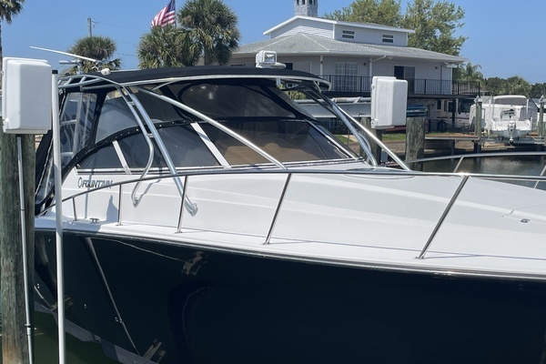 Photo of the 2006 Fountain 33SFC