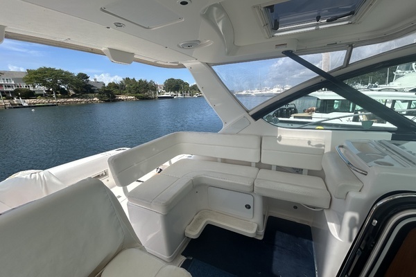 2007 Tiara Yachts 32